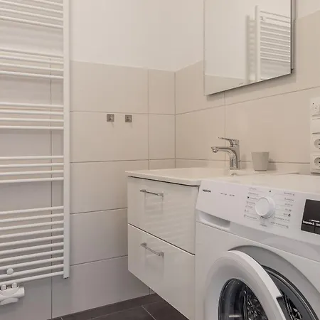Apartment Wittmunder Strasse 24a 50235