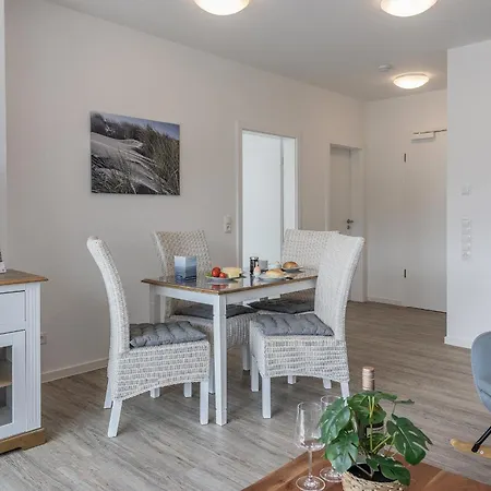 Apartment Wittmunder Strasse 24a 50235 *